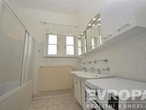 Pronájem bytu 4+1, Praha - Dejvice, Nad Šárkou, 150 m2