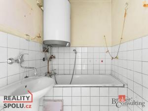 Prodej bytu 3+1, Srch, Družstevní, 68 m2