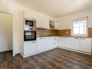 Prodej rodinného domu, Býšť - Hrachoviště, 180 m2