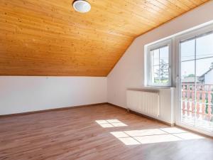 Prodej rodinného domu, Býšť - Hrachoviště, 180 m2
