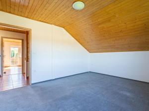 Prodej rodinného domu, Býšť - Hrachoviště, 180 m2