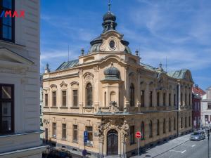 Pronájem historického objektu, Hradec Králové, Tomkova, 1502 m2