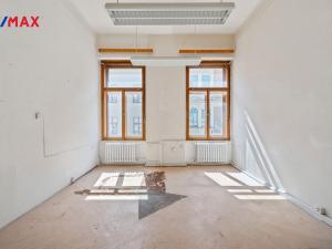 Prodej historického objektu, Hradec Králové, Tomkova, 1502 m2