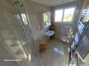 Pronájem bytu 3+kk, Praha - Střešovice, Na Ořechovce, 76 m2