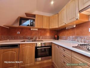 Pronájem bytu 3+kk, Praha - Střešovice, Na Ořechovce, 76 m2