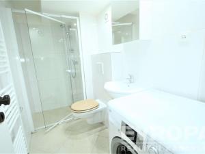 Pronájem bytu 1+kk, Praha - Košíře, Nad zámečkem, 32 m2