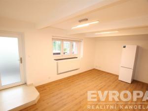 Pronájem bytu 1+kk, Praha - Košíře, Nad zámečkem, 32 m2