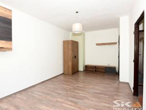 Prodej bytu 3+1, Černčice, 66 m2