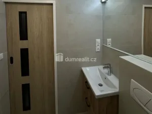 Pronájem bytu 1+1, Ústí nad Labem - Severní Terasa, Glennova, 35 m2