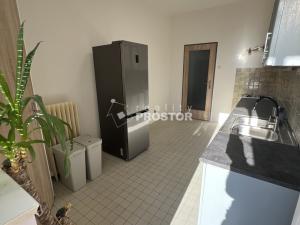 Pronájem bytu 2+1, Praha - Vinohrady, Velehradská, 77 m2