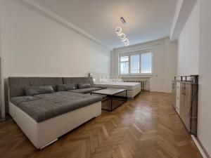Pronájem bytu 2+1, Praha - Vinohrady, Velehradská, 77 m2