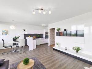 Prodej bytu 3+kk, Hradec Králové, K Sokolovně, 76 m2