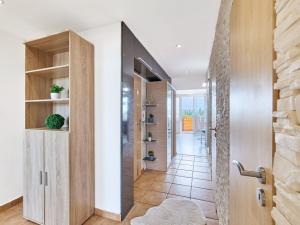 Prodej bytu 3+kk, Hradec Králové, K Sokolovně, 76 m2