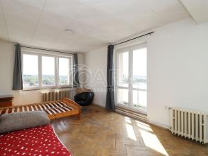 Pronájem bytu 2+1, Praha - Hloubětín, Zelenečská, 52 m2