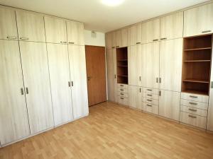Prodej bytu 2+kk, Praha - Stodůlky, Petržílkova, 65 m2