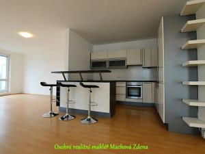 Pronájem bytu 3+kk, Praha - Modřany, U Domu služeb, 223 m2