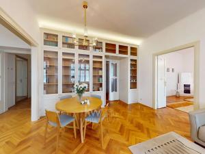 Pronájem bytu 2+1, Praha - Nové Město, Růžová, 104 m2
