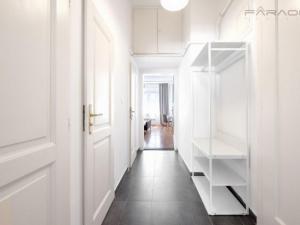Pronájem bytu 2+kk, Praha - Karlín, Křižíkova, 60 m2