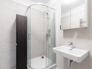 Pronájem bytu 2+kk, Praha - Karlín, Za Karlínským přístavem, 60 m2