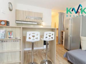 Prodej bytu 1+1, Loket, Sportovní, 36 m2