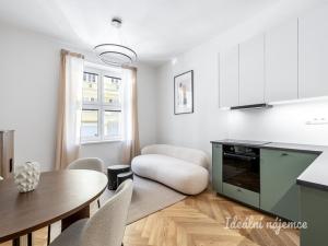 Pronájem bytu 2+kk, Praha - Košíře, Mahenova, 48 m2