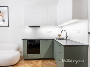 Pronájem bytu 2+kk, Praha - Košíře, Mahenova, 48 m2