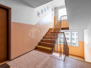 Prodej bytu 2+kk, Jince, Zborovská, 42 m2
