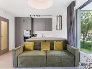 Pronájem bytu 2+kk, Praha - Smíchov, Holečkova, 69 m2