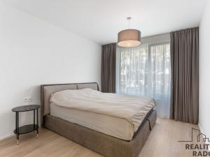Pronájem bytu 2+kk, Praha - Smíchov, Holečkova, 69 m2