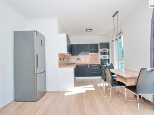 Prodej bytu 2+kk, Liberec - Liberec III-Jeřáb, Kladenská, 58 m2