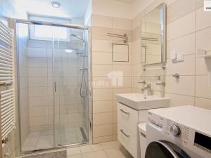Prodej bytu 2+kk, Liberec - Liberec III-Jeřáb, Kladenská, 58 m2