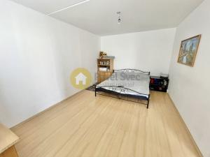 Pronájem bytu 3+1, Strakonice - Strakonice I, Kosmonautů, 78 m2