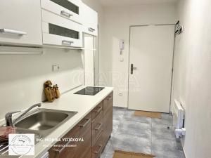 Prodej apartmánu, Zlaté Hory, Kostelní, 30 m2