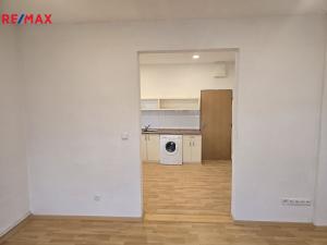 Pronájem bytu 1+1, Dvůr Králové nad Labem, Fügnerova, 34 m2