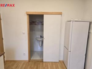 Pronájem bytu 1+1, Dvůr Králové nad Labem, Fügnerova, 34 m2