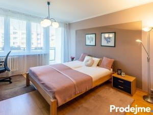 Prodej bytu 3+1, Praha - Kamýk, Zárubova, 84 m2