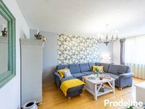 Prodej bytu 3+1, Praha - Kamýk, Zárubova, 84 m2
