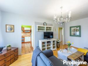 Prodej bytu 3+1, Praha - Kamýk, Zárubova, 84 m2
