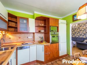 Prodej bytu 3+1, Praha - Kamýk, Zárubova, 84 m2