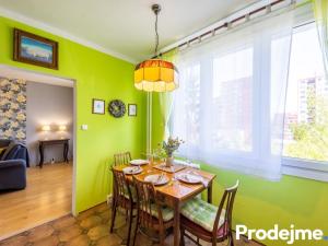 Prodej bytu 3+1, Praha - Kamýk, Zárubova, 84 m2