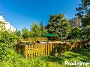 Prodej bytu 3+1, Praha - Kamýk, Zárubova, 84 m2