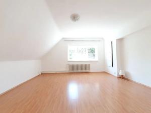 Pronájem rodinného domu, Praha - Záběhlice, Severní II, 200 m2
