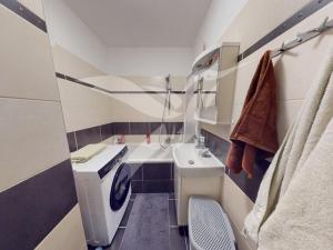 Pronájem bytu 2+1, Horní Bříza, Jedlová, 68 m2