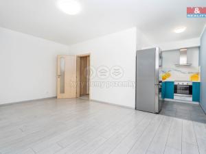 Pronájem bytu 1+kk, Praha - Horní Měcholupy, Hornoměcholupská, 32 m2