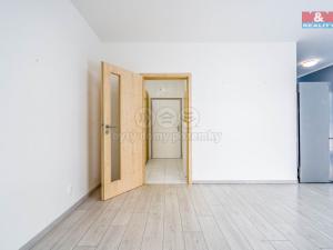 Pronájem bytu 1+kk, Praha - Horní Měcholupy, Hornoměcholupská, 32 m2