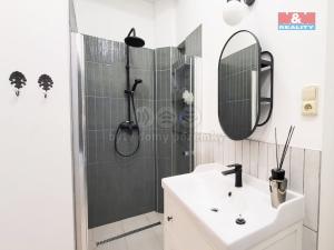 Pronájem bytu 2+1, Praha - Žižkov, Čajkovského, 75 m2
