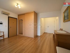 Pronájem bytu 3+1, Praha - Podolí, Kubištova, 93 m2