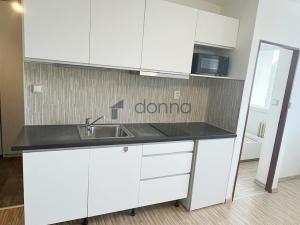 Pronájem bytu 2+kk, Praha - Střížkov, Červenkova, 38 m2