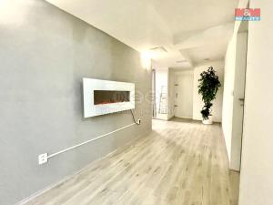 Pronájem obchodního prostoru, Praha, Malinová, 145 m2