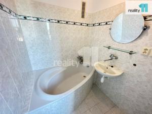 Pronájem bytu 4+1, Humpolec, Havlíčkovo náměstí, 65 m2